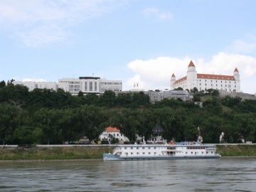 Loďou po Dunaji